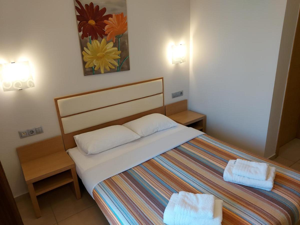 Paralía Hotel Epavlis Eleftheriadi מראה חיצוני תמונה