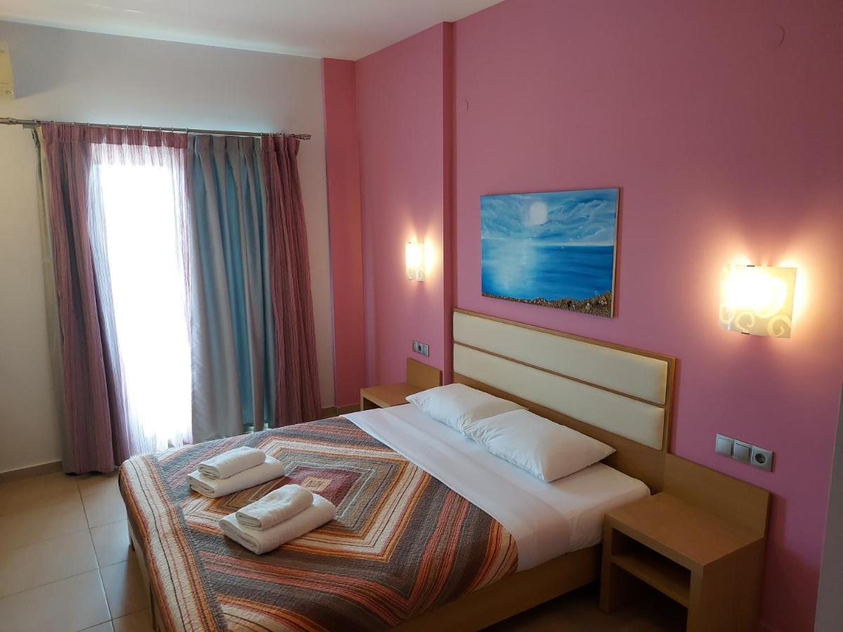 Paralía Hotel Epavlis Eleftheriadi מראה חיצוני תמונה