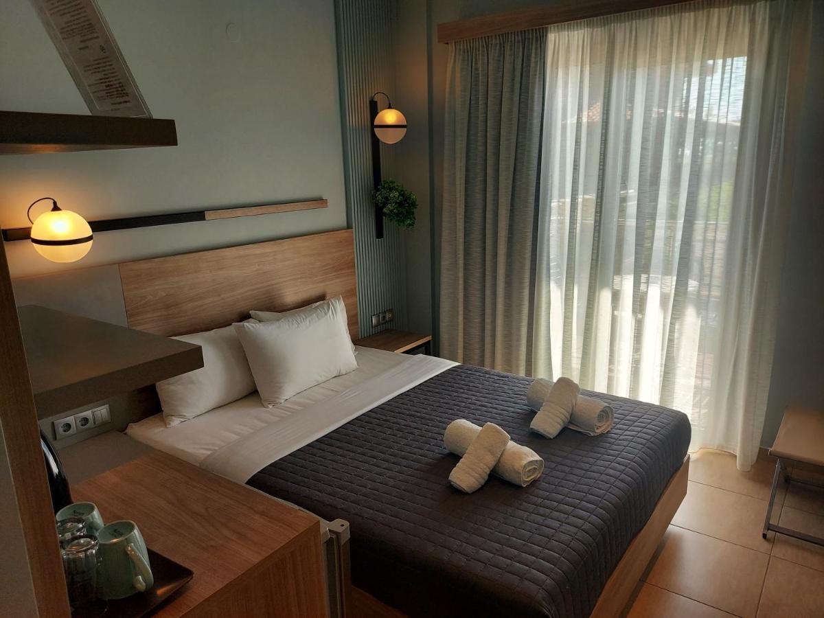 Paralía Hotel Epavlis Eleftheriadi מראה חיצוני תמונה