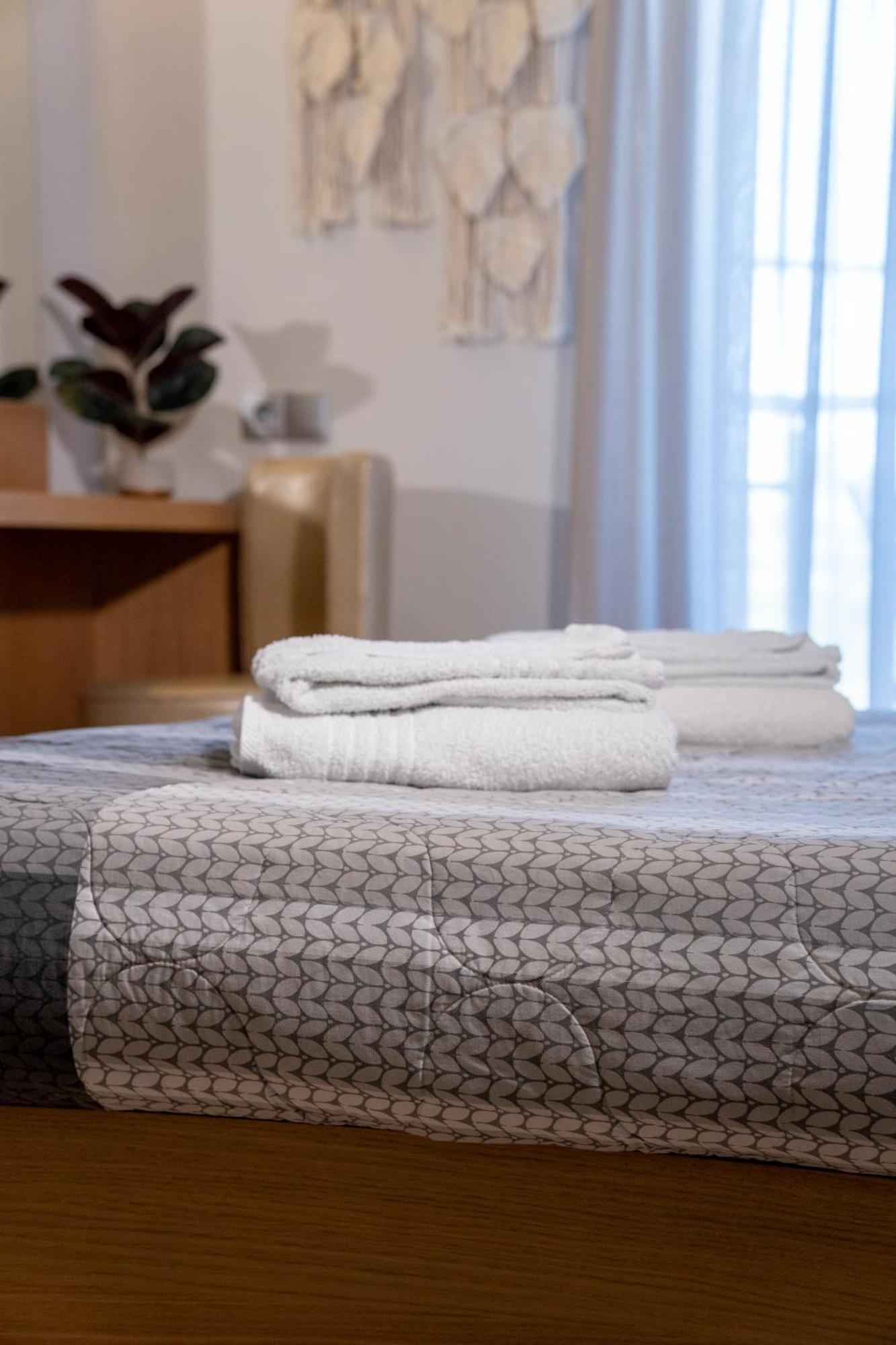 Paralía Hotel Epavlis Eleftheriadi מראה חיצוני תמונה