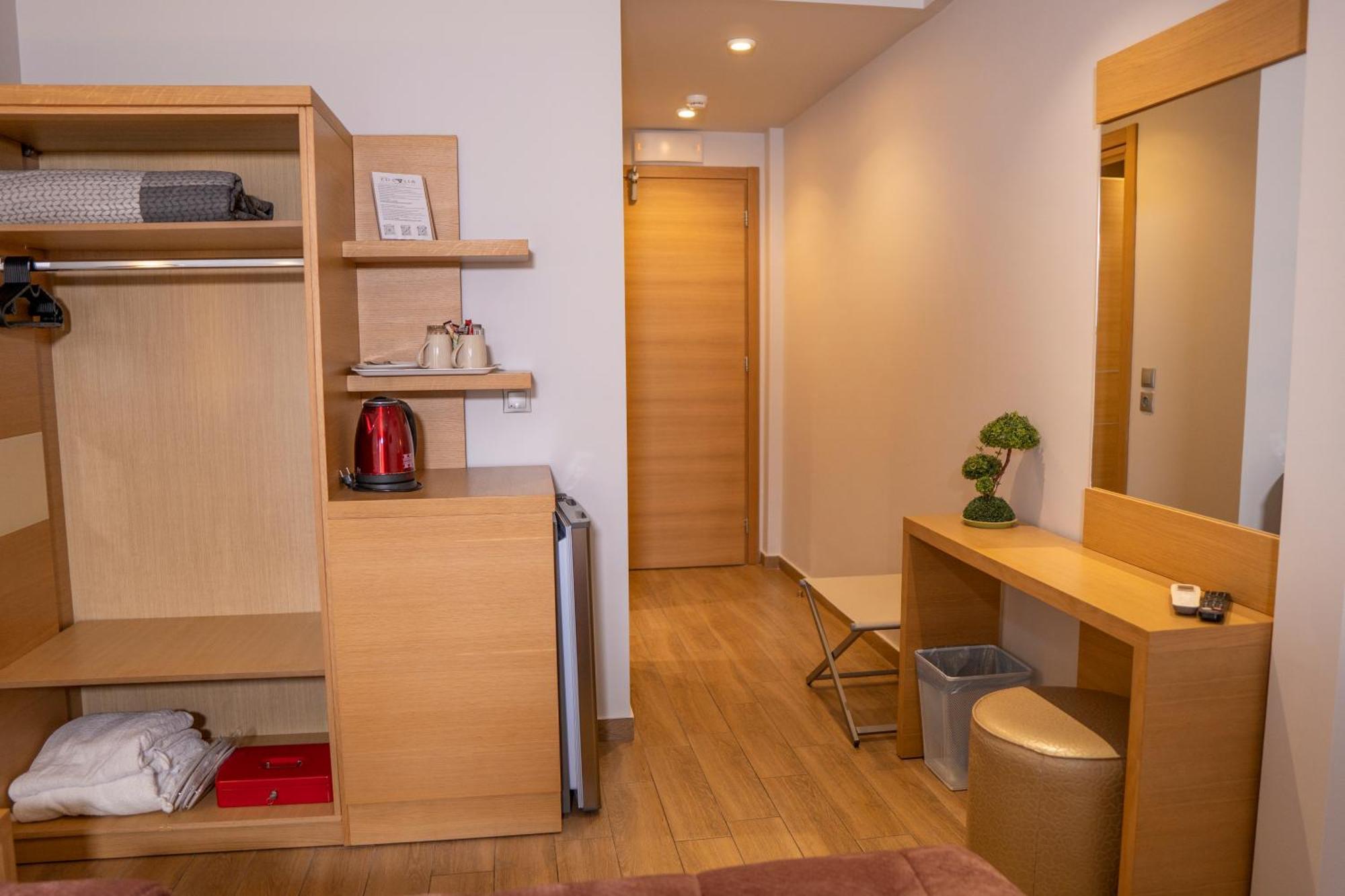 Paralía Hotel Epavlis Eleftheriadi מראה חיצוני תמונה