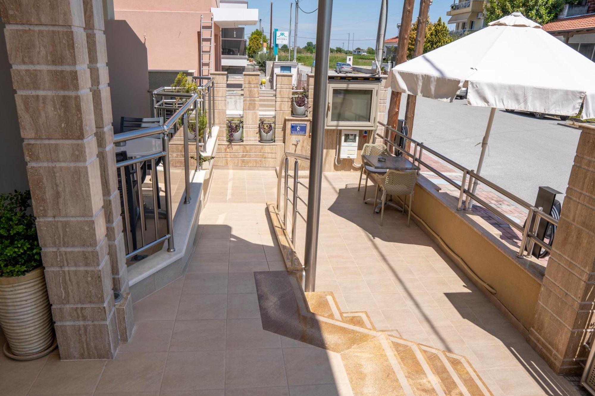 Paralía Hotel Epavlis Eleftheriadi מראה חיצוני תמונה