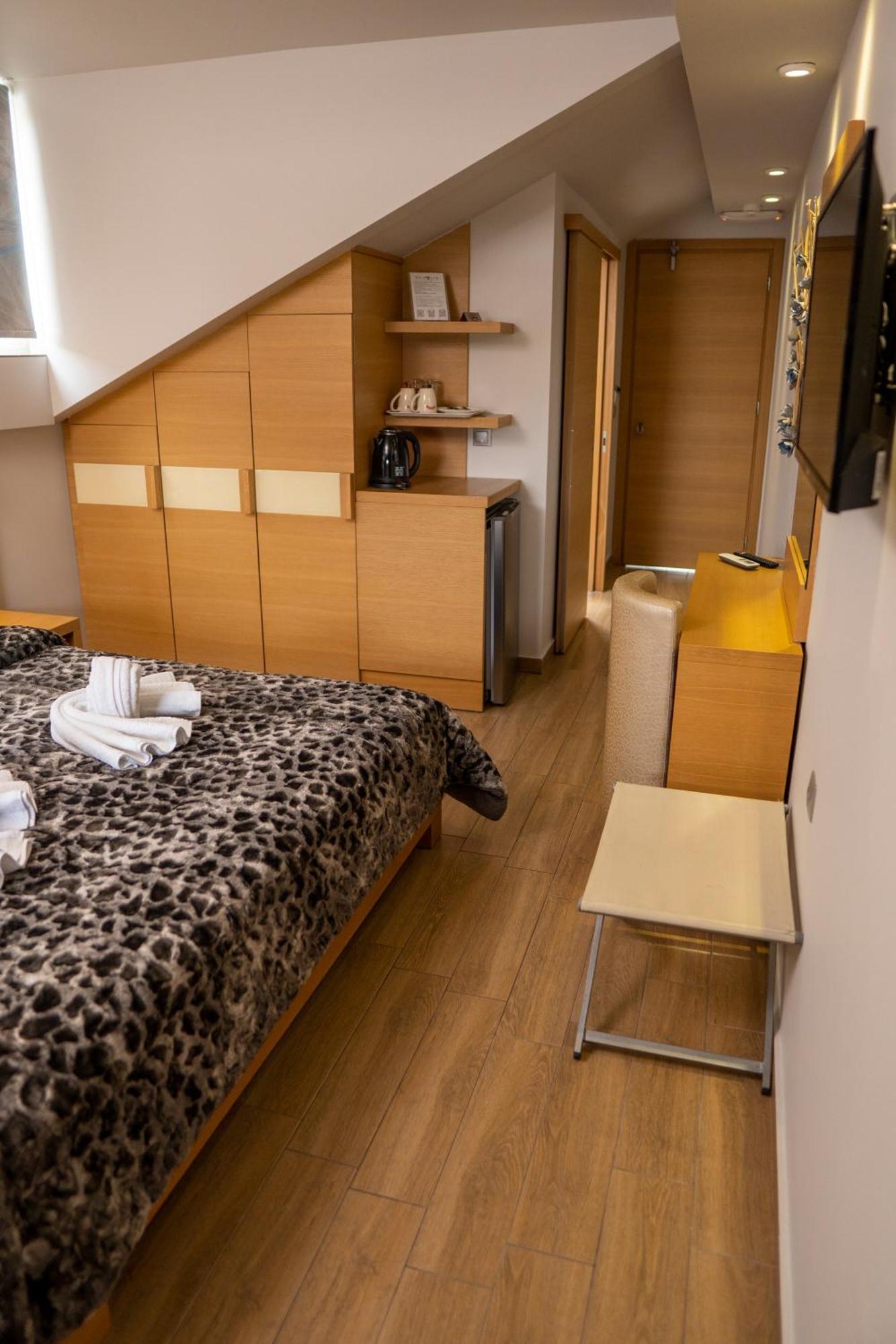 Paralía Hotel Epavlis Eleftheriadi מראה חיצוני תמונה
