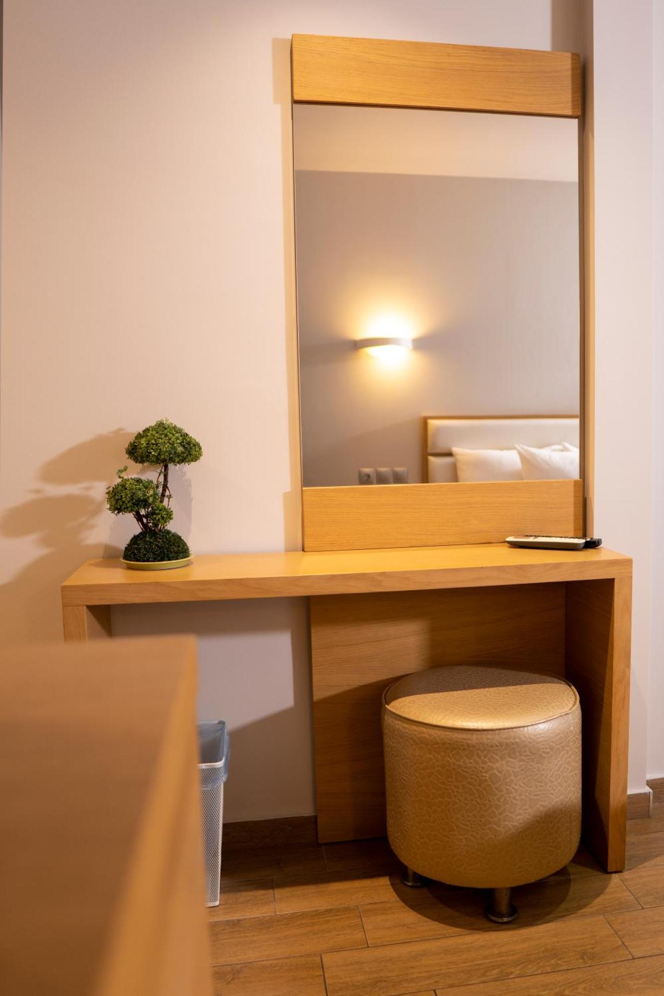 Paralía Hotel Epavlis Eleftheriadi מראה חיצוני תמונה
