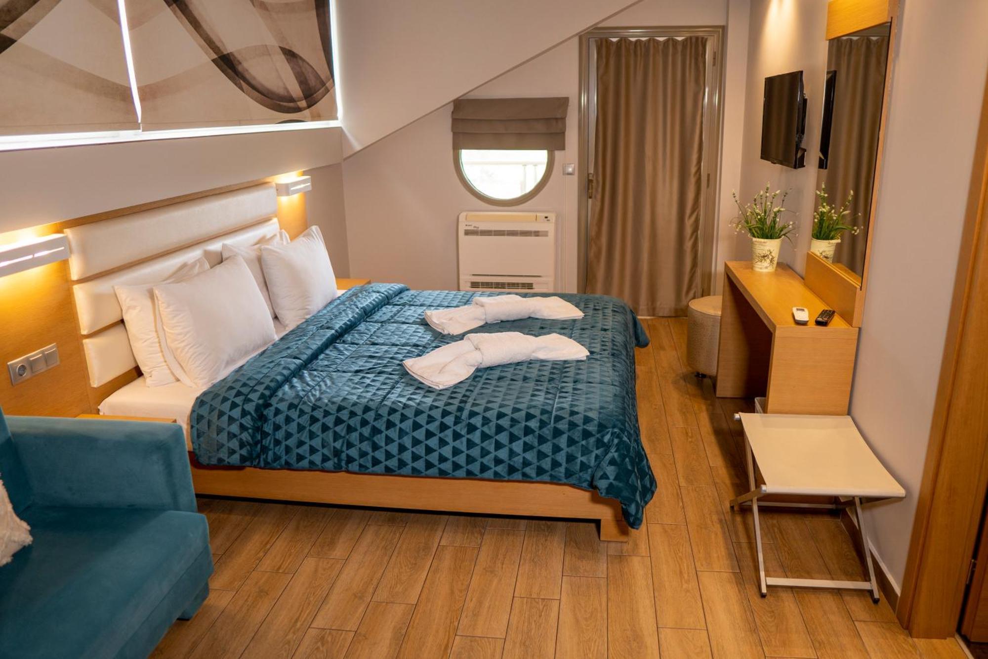 Paralía Hotel Epavlis Eleftheriadi מראה חיצוני תמונה