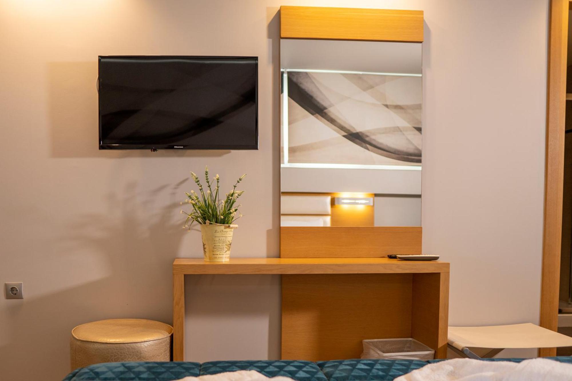 Paralía Hotel Epavlis Eleftheriadi מראה חיצוני תמונה