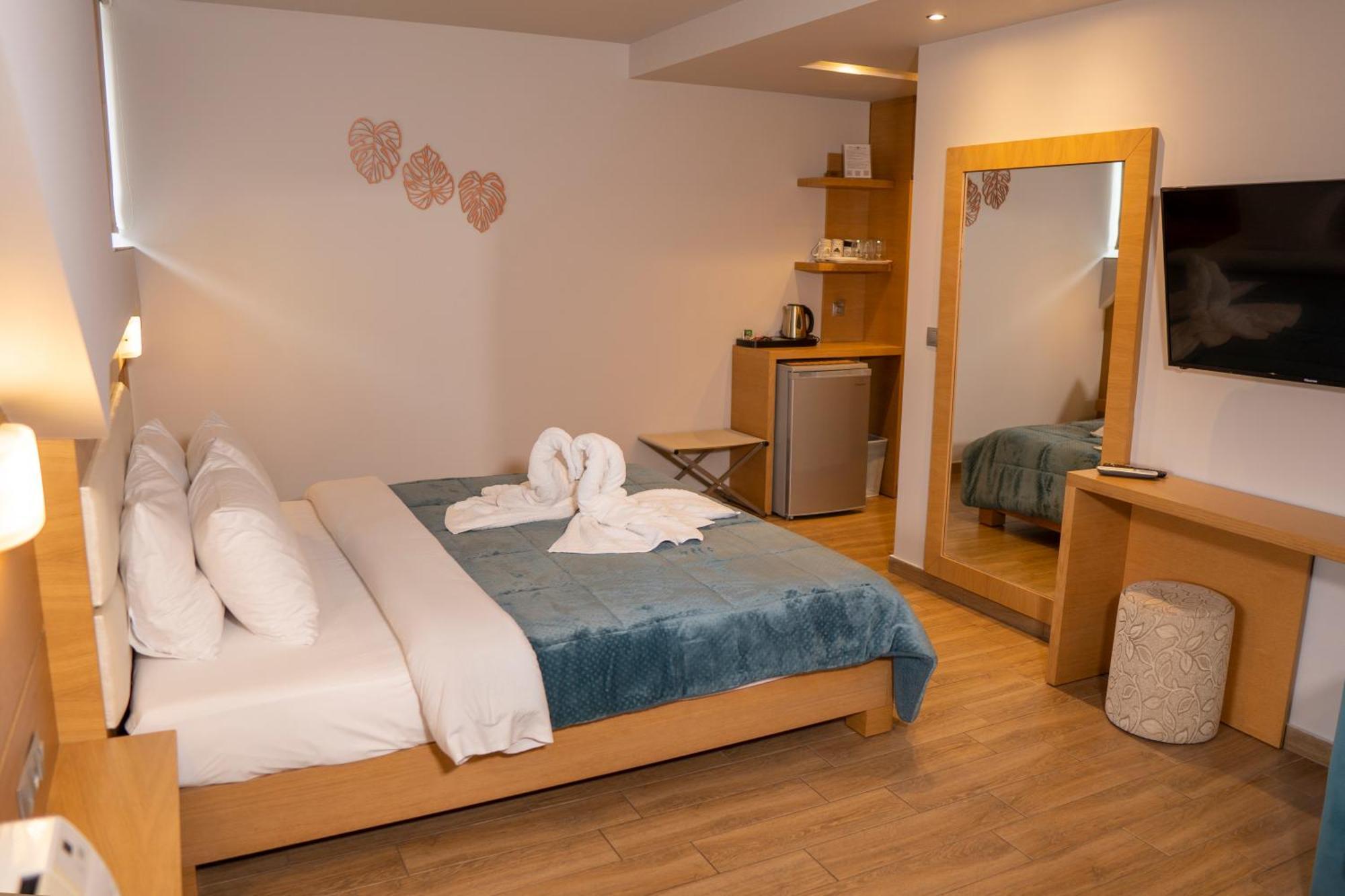 Paralía Hotel Epavlis Eleftheriadi מראה חיצוני תמונה