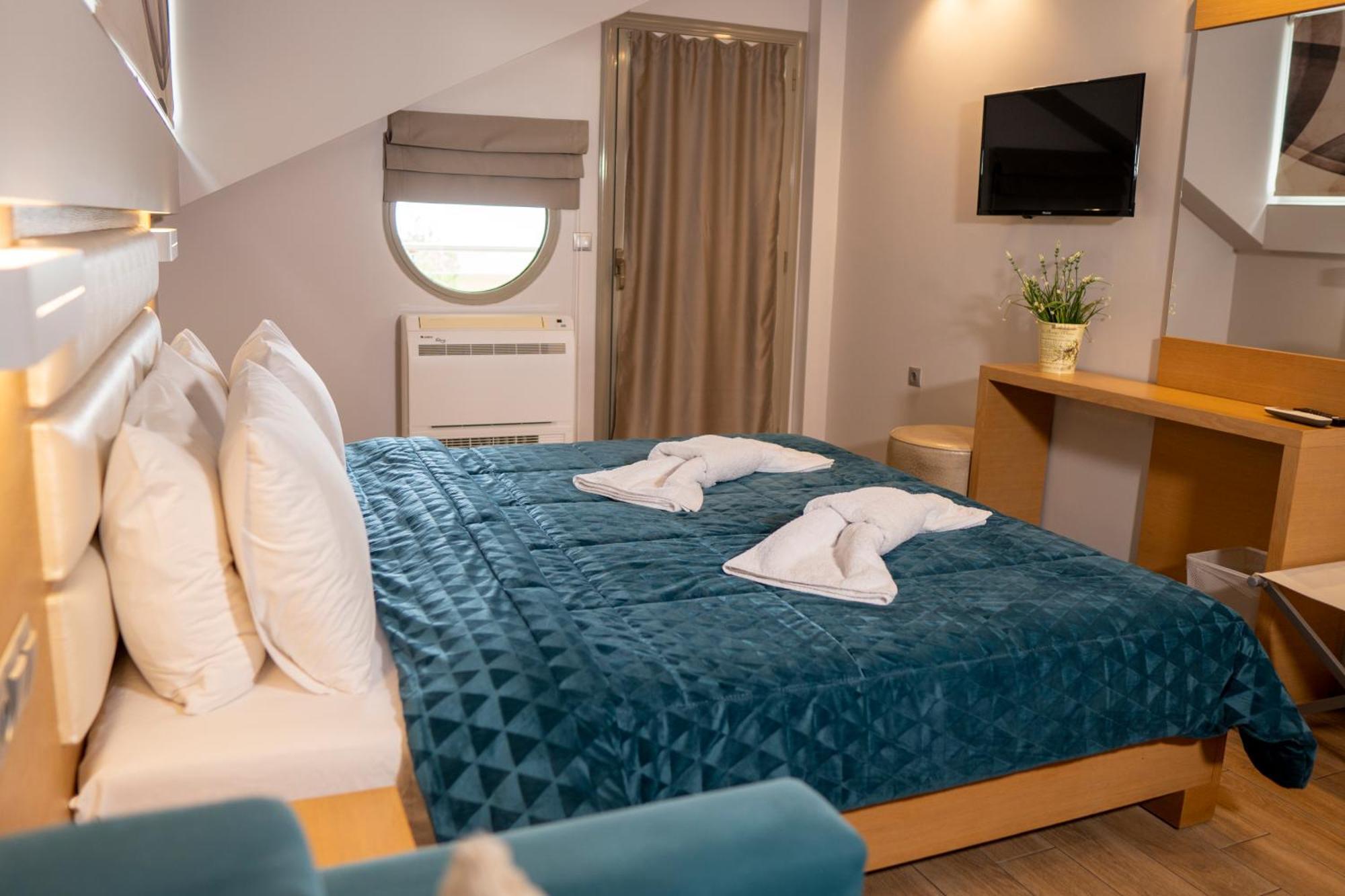 Paralía Hotel Epavlis Eleftheriadi מראה חיצוני תמונה