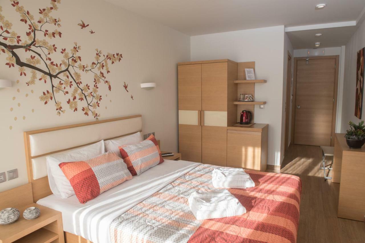 Paralía Hotel Epavlis Eleftheriadi מראה חיצוני תמונה